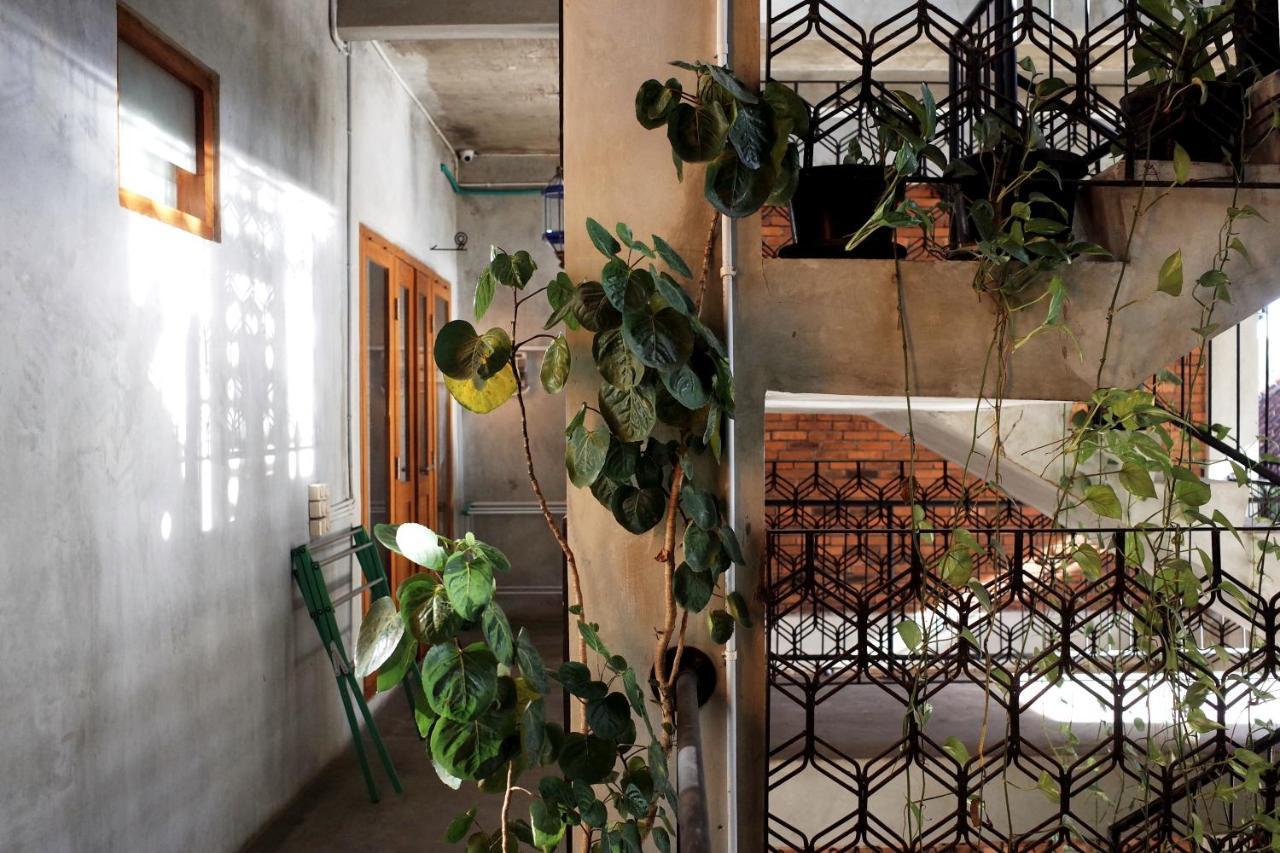 Pawon Cokelat Guesthouse Джокьякарта Экстерьер фото